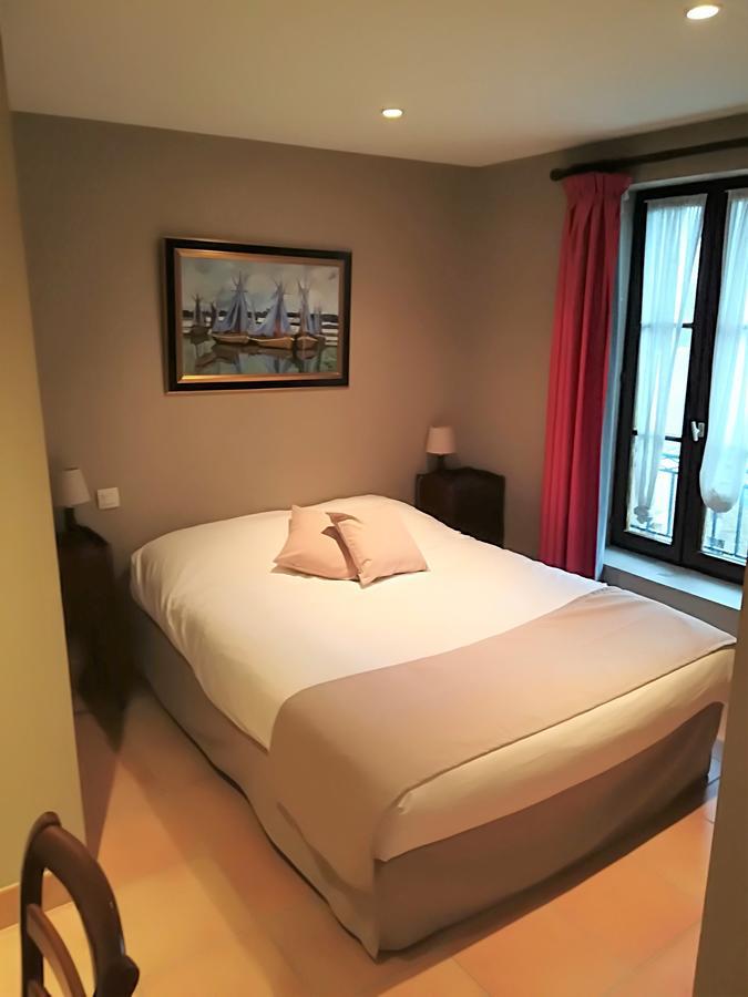 Hostellerie Saint Martin- Logis Hotel Et Restaurant Creully sur Seulles Exterior photo