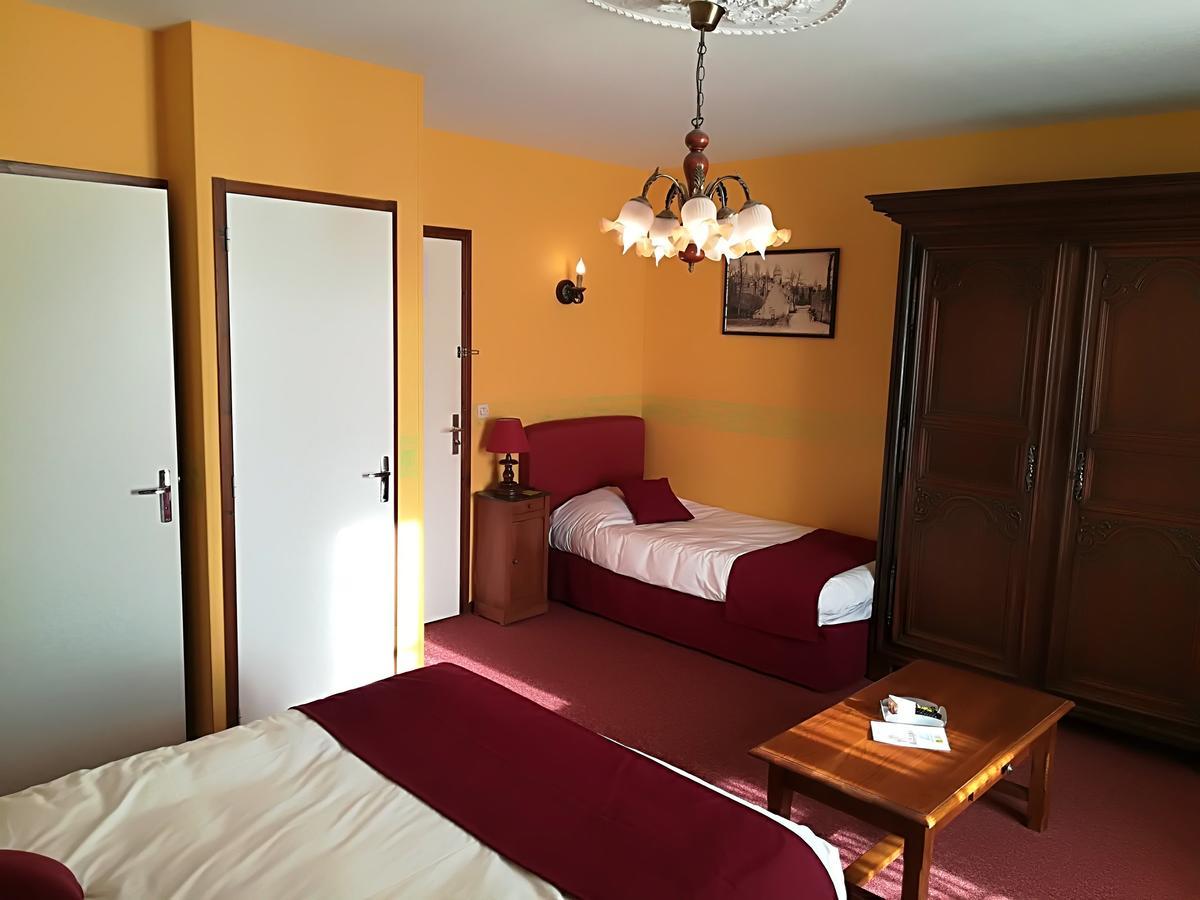 Hostellerie Saint Martin- Logis Hotel Et Restaurant Creully sur Seulles Exterior photo